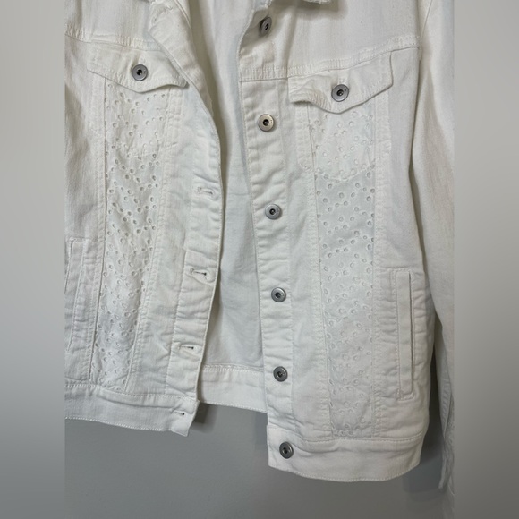 Anthropologie white Stretch Denim Eyelet Lace Trim Denim Jacket XS Fits Large - Picture 7 of 15